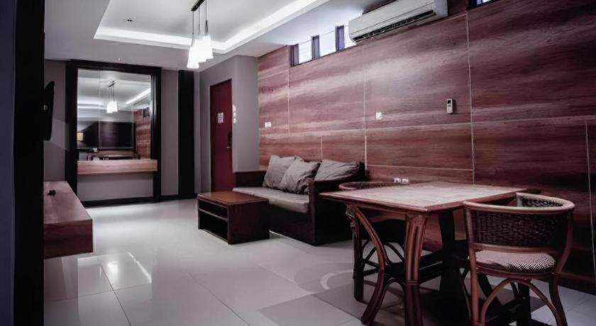 Hotel Asri Plaza Asia Tasikmalaya Esterno foto