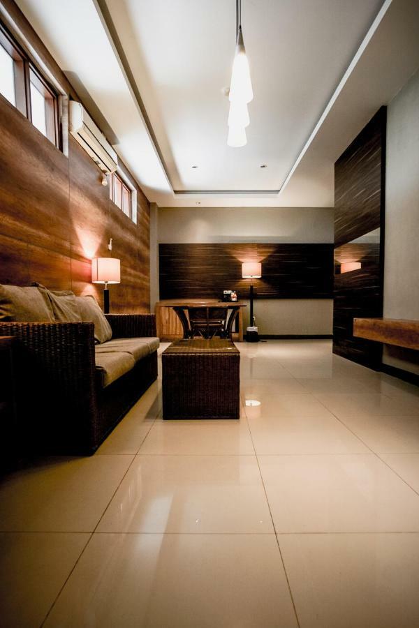 Hotel Asri Plaza Asia Tasikmalaya Esterno foto