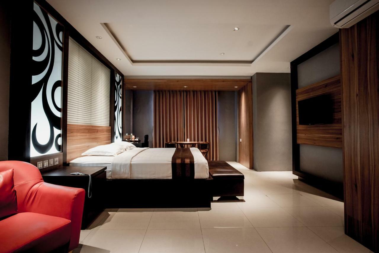 Hotel Asri Plaza Asia Tasikmalaya Esterno foto